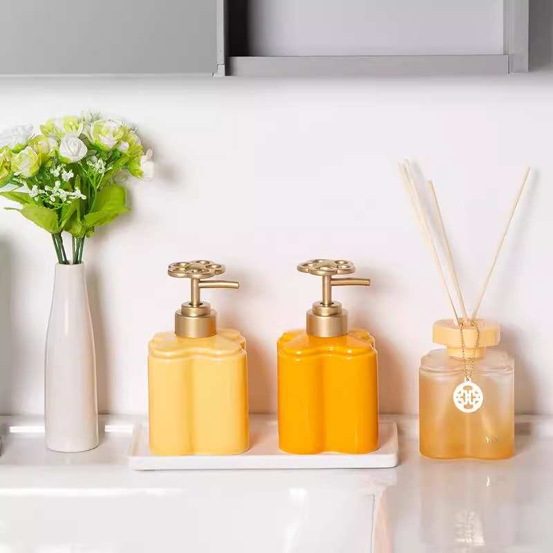 Modern Orange Floral Ceramic L - Water Bottle Blank ulasan dan harga